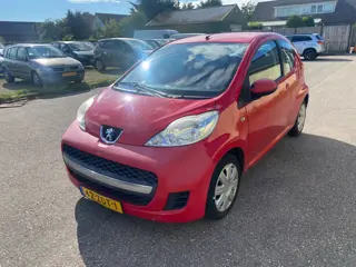 Peugeot 107 1.0-12V XR