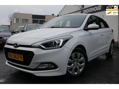 Hyundai I20 1.0 T-GDI Comfort | Airco | Cruise control | Navi | Parkeersensoren & Camera | Elec rame