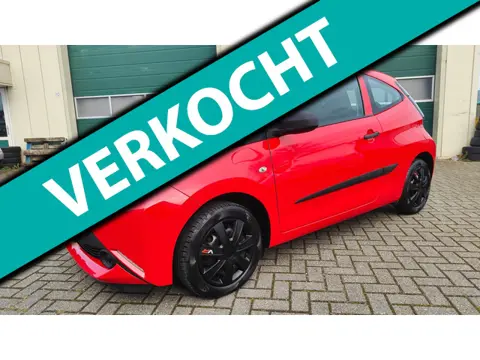 Toyota Aygo 1.0 VVT-i x-now