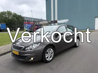 Peugeot 308 1.2i PureTech Active 6-Bak 130 PK. Mooie auto met slechts 131.000 KM !!! Tweede eigenaar