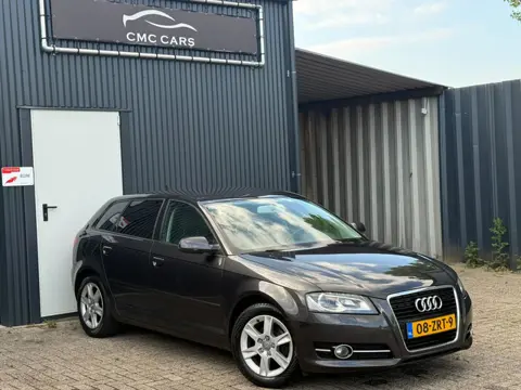 Audi A3 Sportback 1.2 TFSI Attraction Advance SUPER NETTE AUTO//XENON//VOLLEDIG ONDERHOUDEN!!