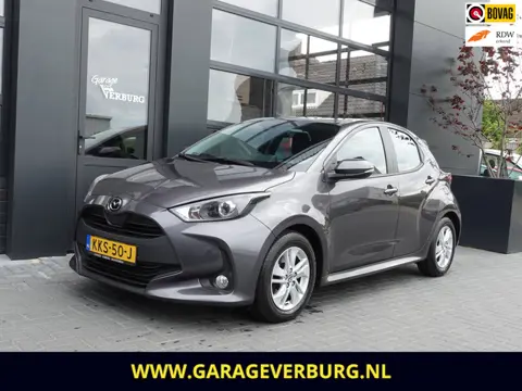 Mazda 2 Hybrid / Toyota Yaris Hybrid (Navi/Carplay,AdaptiveCruise,Achteruitrijcamera,Keyless,Stoel+S