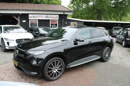 MERCEDES-BENZ EQC 400 4Matic Business Solution AMG - full options 
