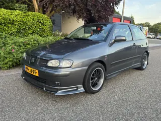 SEAT Ibiza 1.4-16V Stella nieuwe apk (bj 2002)