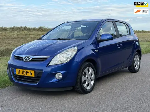 Hyundai i20 1.4i i-Catcher | Dealer OH | Climate | Leder