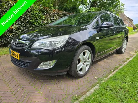 Opel Astra Sports Tourer 1.4 Turbo Edition (bj 2011)