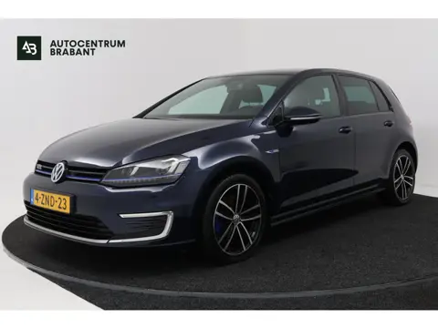 Volkswagen Golf 1.4 TSI GTE (TREKHAAK, NAVIGATIE, CARPLAY, CRUISE CONTROL, PARKEERSENSOREN)