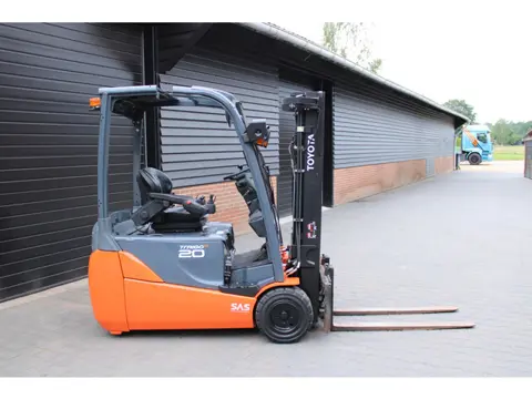 Toyota 8FBET20 heftruck elektrische triplex sidesift
