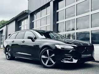 Volvo V90 2.0 T4 R-Design | Blackline | Automaat | Panodak | Trekhaak | Adapt Cruise | Standkachel |