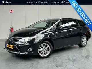 Toyota Auris Touring Sports 1.8 Hybrid Lease+