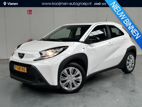 Toyota Aygo X 1.0 VVT-i S-CVT Play Toyota Toyota aygo x