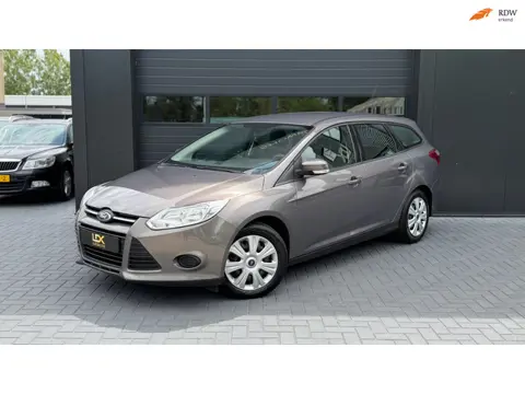Ford Focus Wagon 1.6 TI-VCT Titanium Airco|PDC Achter|Automaat||Trekhaak
