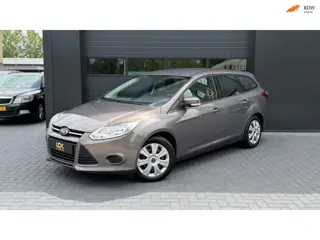 Ford Focus Wagon 1.6 TI-VCT Titanium Airco|PDC Achter|Automaat||Trekhaak