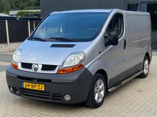 Renault Trafic 2.5 dCi MARGE NIEUWSTAAT AIRCO CAMERA TREKHAAK L.M. VELGEN ELEKTR PAKKET
