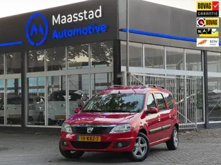 Dacia Logan MCV 1.6-16V Lauréate Ruime voertuig met een NWE APK