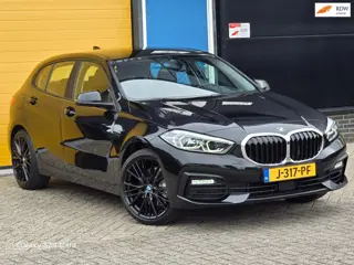 BMW 1-serie 118i High Executive Edition / Aut / NAP / Dig Cockpit / Navi / Leder / Cruise Control / 