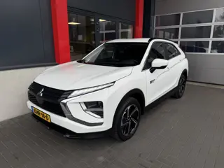 Mitsubishi Eclipse Cross 2.4 PHEV Intense+ 8 Jaar fabrieksgarantie / Dealer Onderhouden / Stoelverwa