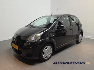 Toyota Aygo 1.0-12V Comfort Navigator - Apple Carplay/Android Auto - Airco - JBL