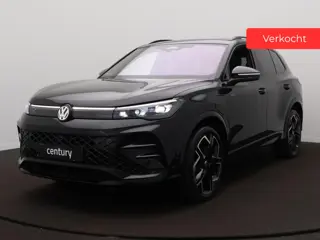 Volkswagen Tiguan 1.5 eHybrid R-Line Business Automaat - IQ light - Trekhaak - 	Panoramaschuif-kante