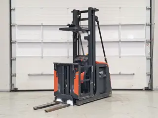 LINDE V10-02 2019 1.0T
