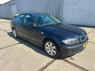 BMW 3-serie 318i Executive