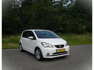Seat Mii 1.0 Style Sport . 5 Drs . Airco . Elec ramen en spiegels . enz