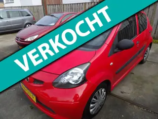 Toyota Aygo 1.0-12V voor ex port katalysator zit een scheur in moet gemaakt worden