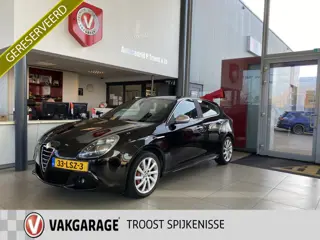 Alfa Romeo Giulietta 1.4 T Distinctive,Climate&Cruisecontrol,Elektrischpakket,Leder/Stof Bekleding,1