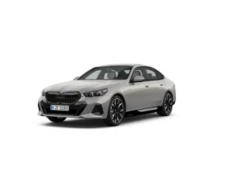 BMW 5 Serie 550e xDrive | M-Sport Pro | 21'' | Panorama. | Comfortstoel. + vent. | Park. Plus | Head