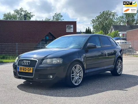 Audi A3 Sportback 1.6 Ambiente Automaat*5DR*Cruise*Trekhaak*Airco*LM velgen*