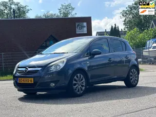 Opel Corsa 1.2-16V Edition 5DR*Cruise*Fietsen drager*Airco*NAP*LM velgen*2e eigenaar*