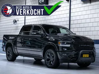 Dodge Ram 1500 Laramie Night 1e Eigenaar | 12" scherm | Luchtvering 5.7L Hemi V8 Automaat