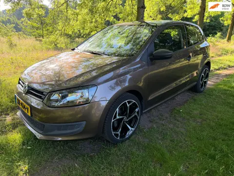 Volkswagen Polo 1.2 Easyline APK 30-01-2027