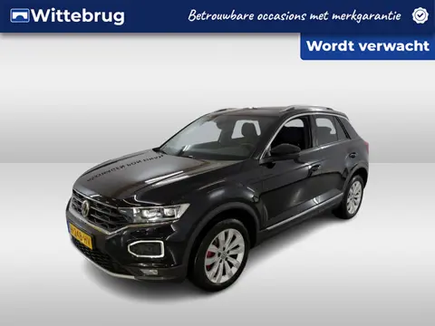 Volkswagen T-Roc 1.5 TSI 150pk Sport+ / LED / Virtual Cockpit / Navigatie / Climate Controle / Achte