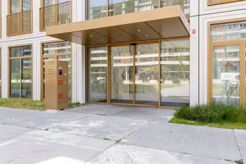 Woning aan de Gedempte Zalmhaven te Rotterdam