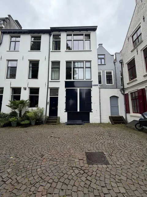 Woning aan de Buurkerkhof te Utrecht