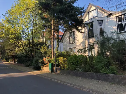 Woning aan de Heuvellaan te Hilversum