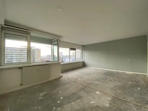 Woning aan de Kruiskade te Rotterdam