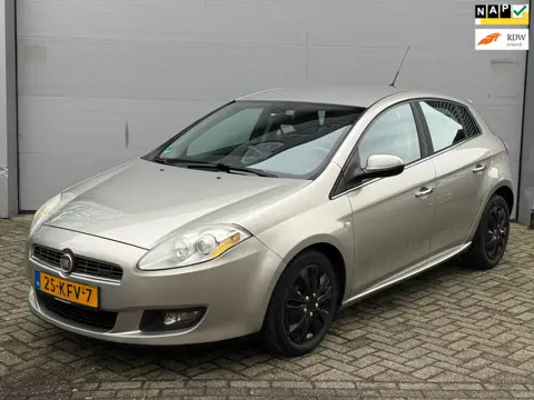 Fiat Bravo 1.4 T-Jet Emotion l Climate l Navi l Cruise l rijdt en schakelt