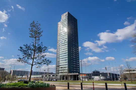 Woning aan de Winkelcentrum Woensel te Eindhoven