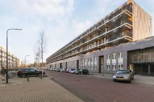 Woning aan de Klaas Katerstraat te Amsterdam