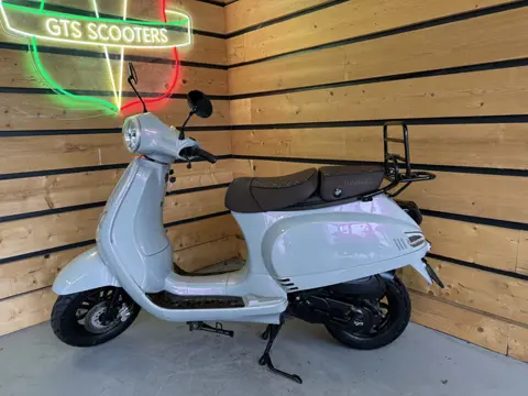 AGM Bromscooter VX50 Injectie (bj 2021, automaat)