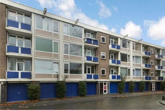Woning aan de Onstein te Amsterdam