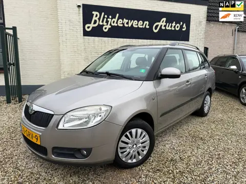 Skoda Fabia Combi 1.4-16V Ambiente Airco | Cruise | Trekhaak | Zeer Goed Onderhouden