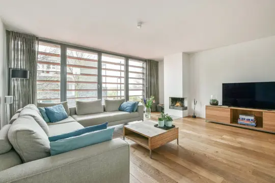 Woning aan de Jan Olphert Vaillantlaan te Amsterdam