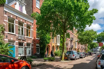 Woning aan de Gijsbrecht van Aemstelstraat te Amsterdam