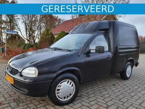 Opel Combo 1.4i Benzine met Slechts 128000 km en NAP Autopas !