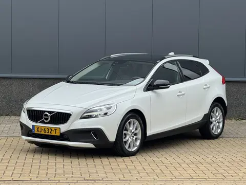 Volvo V40 Cross Country 1.5 T3 Polar+ Luxury Pano dak, Leer, Navi