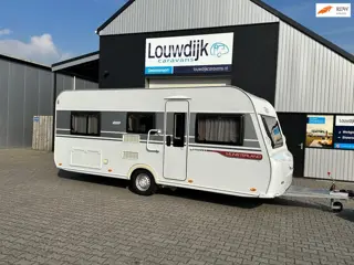 LMC Musica 490 E ’17 (Mover, Enkele Bedden)