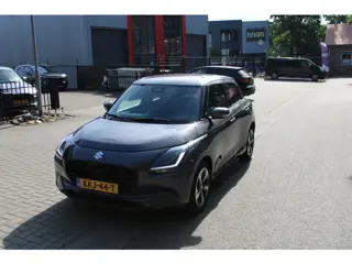 Suzuki Swift 1.2 Style Smart Hybrid (bj 2025)